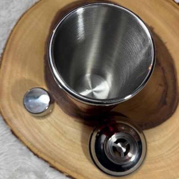 Vintage Casa Moda Red Stainless Steel Lucite Martini Shaker w/ Nonslip Bottom - Picture 5 of 9
